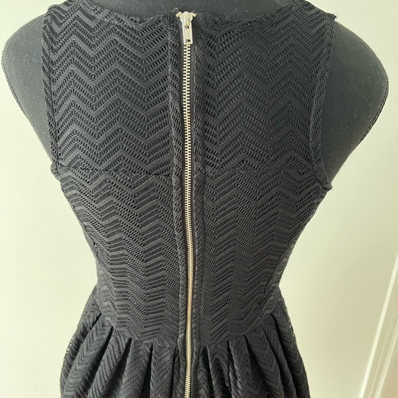 DYNAMITE Black Lace Flare Mini Dress - Picture 4 of 6